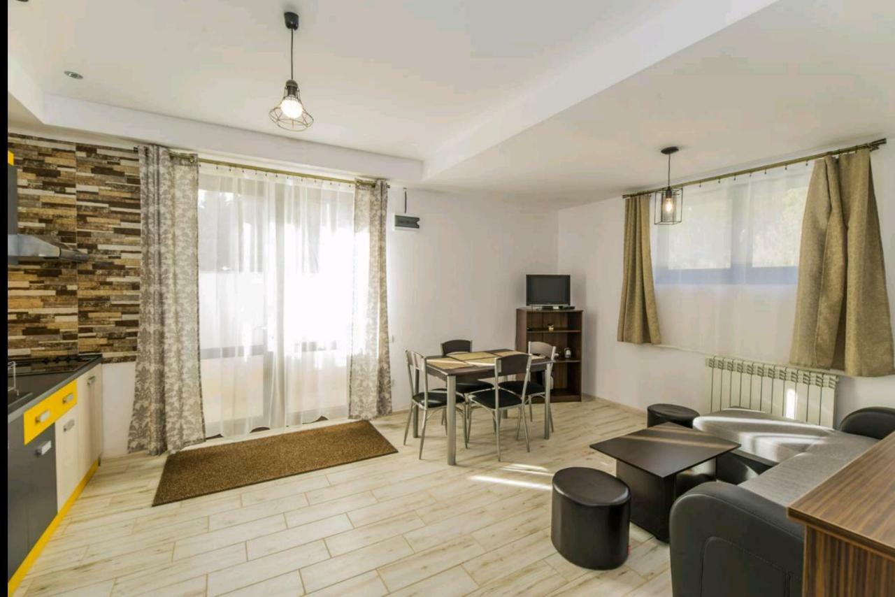 Apartament Andra Пояна Брашов Екстериор снимка